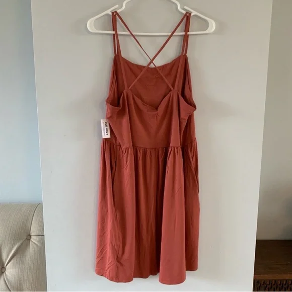 Old Navy Dress Above Knee Mini Rust Red Sleeveless Scoop Neck Smocked
Size XL - Picture 5 of 6